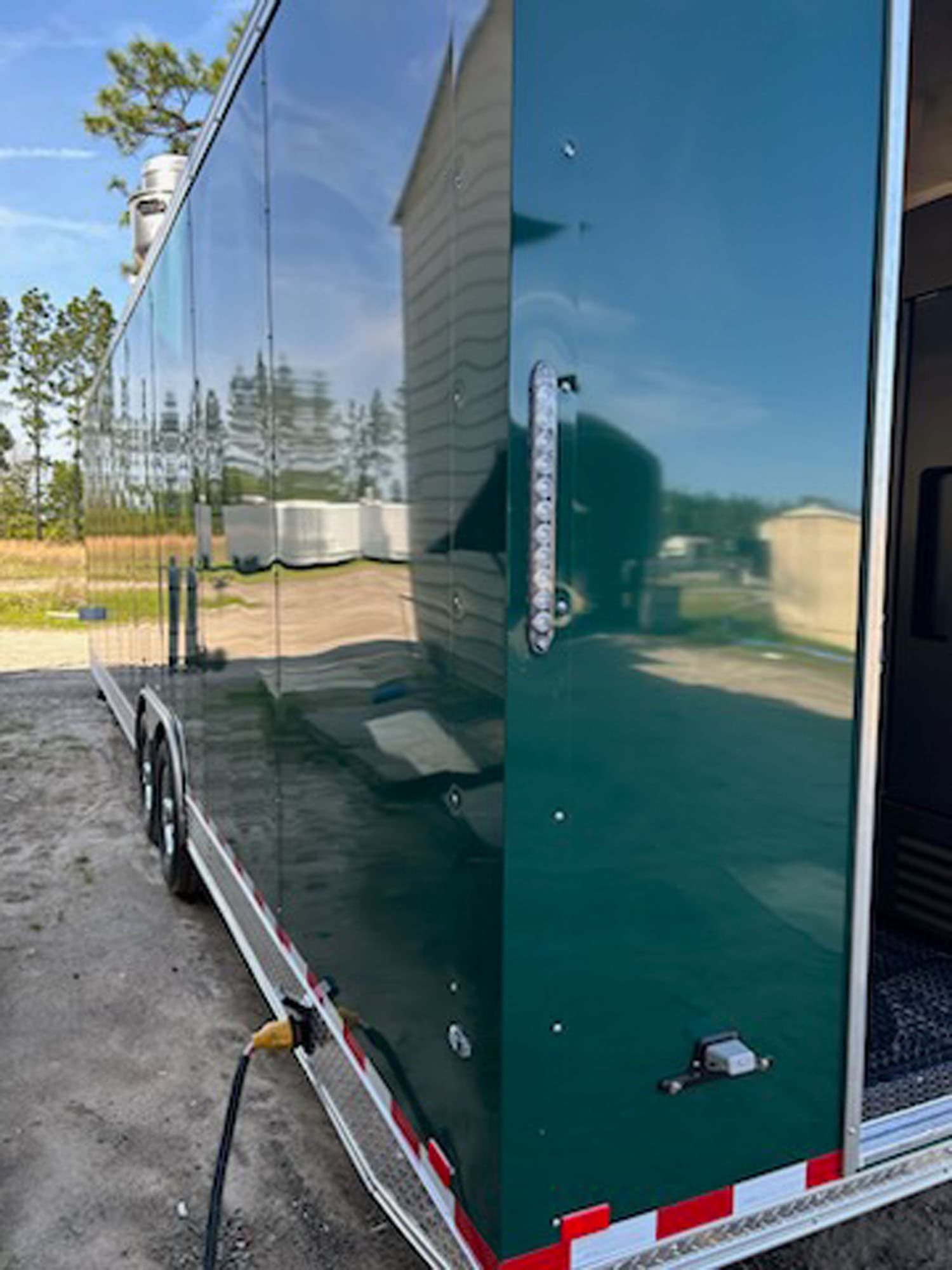 Completed Worldwide trailer build 63