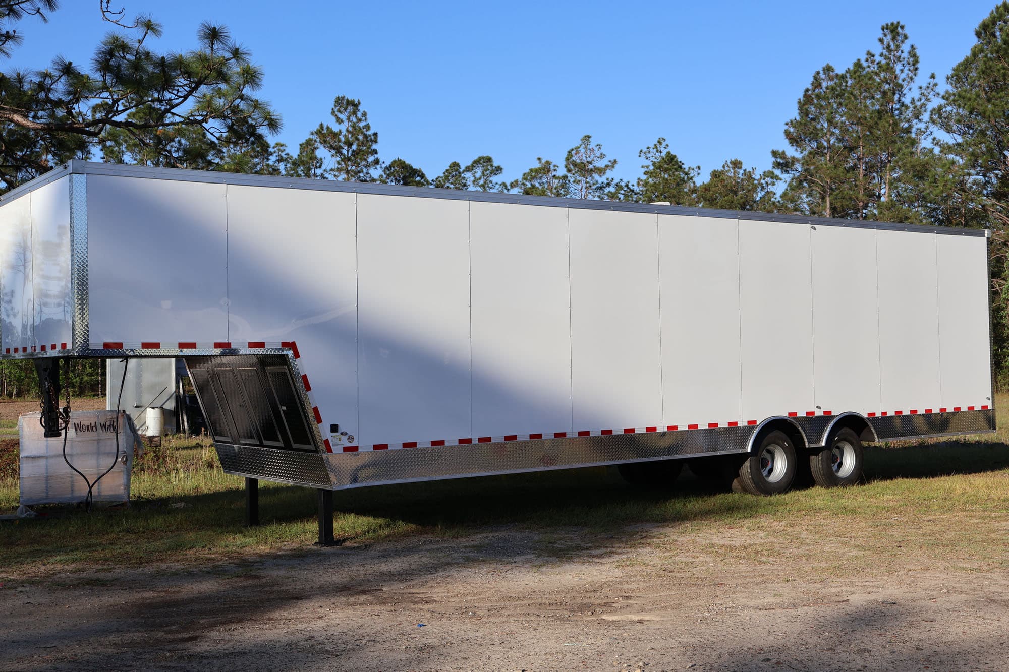 Gooseneck Side from the Completed Trailers gallery